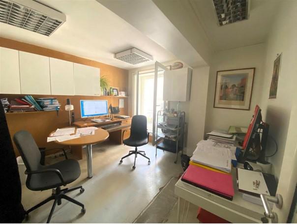 Bureau Paris 121m² Location bureau Paris OLBUR2204109 3